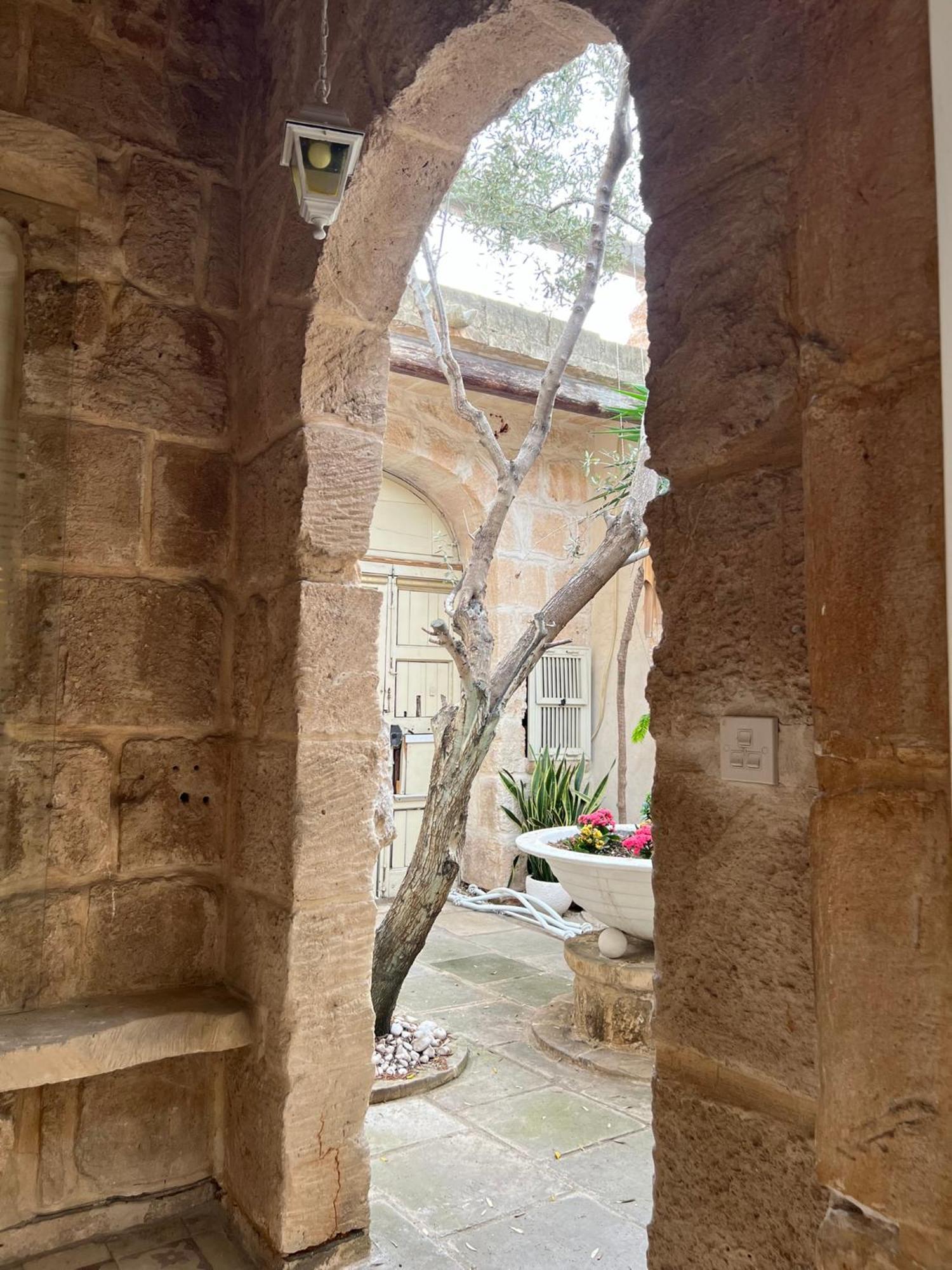Traditional Maltese Home By Ma Properties St. Paul's Bay Exteriér fotografie